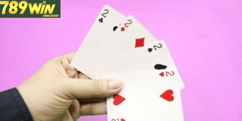 Tứ Quý Có Chặt Được 4 Đôi Thông Không? Quy Tắc Cần Biết